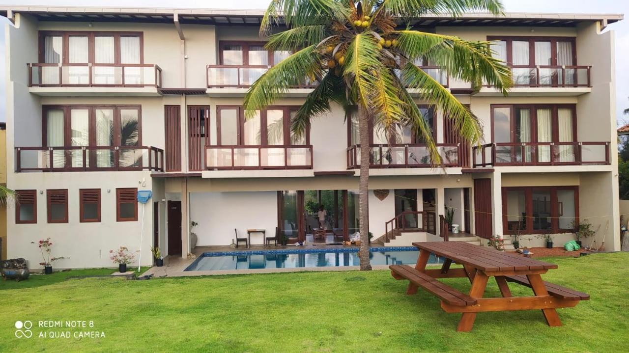 Pamunugama Driftwood Villa מראה חיצוני תמונה